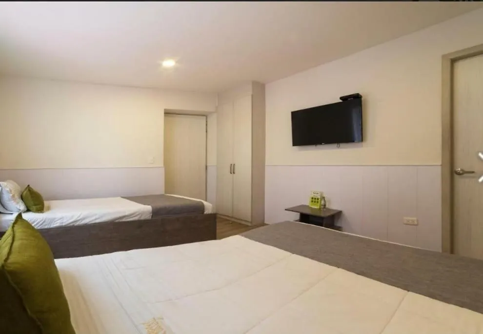 Hotel Feria Imperial Embajada Bogota